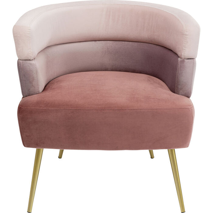 Der elegante Cocktailsessel „Sandwich“ vereint modernes Design mit außergewöhnlichem Sitzkomfort und wird zum stilvollen Blickfang in jedem Wohnbereich.