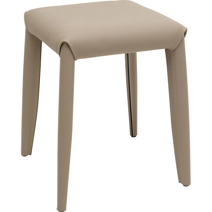 Minimalistischer Design-Hocker in Beige – moderner Sitzhocker mit Lederoptik