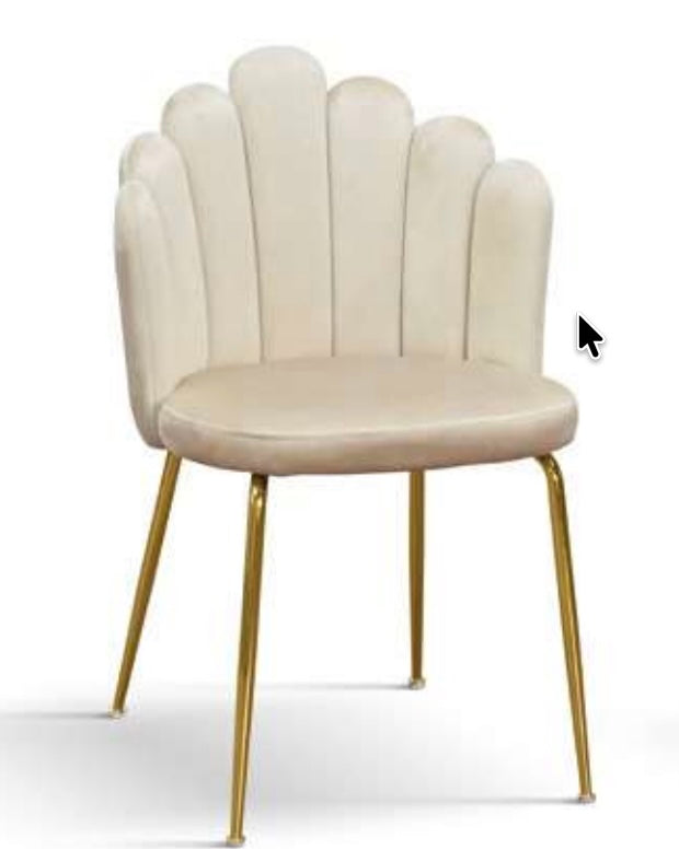 Stuhl Leona Beige - Muschelförmig - Metallbeine Goldfarbend