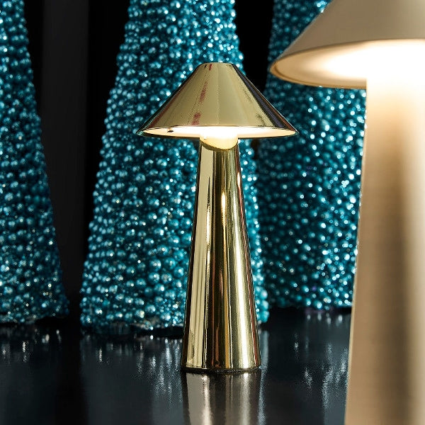 LED Tischleuchte in Pilzform bringt modernes Design und gemütliches Licht in Ihr Zuhause.