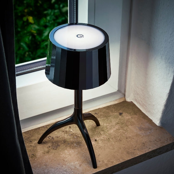 Designer LED-Tischleuchte Schwarzer – Luxusleuchte für Hotel, Restaurant und Wohnbereich