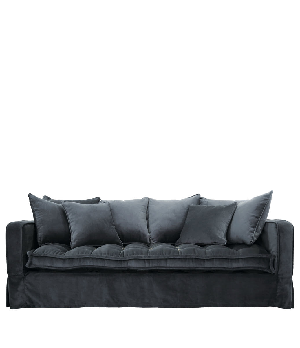 Erleben Sie das Mira Sofa in der stilvollen Farbe Linen Sand, ein bequemes Sofa, das für höchsten Komfort und elegante Entspannung konzipiert wurde.