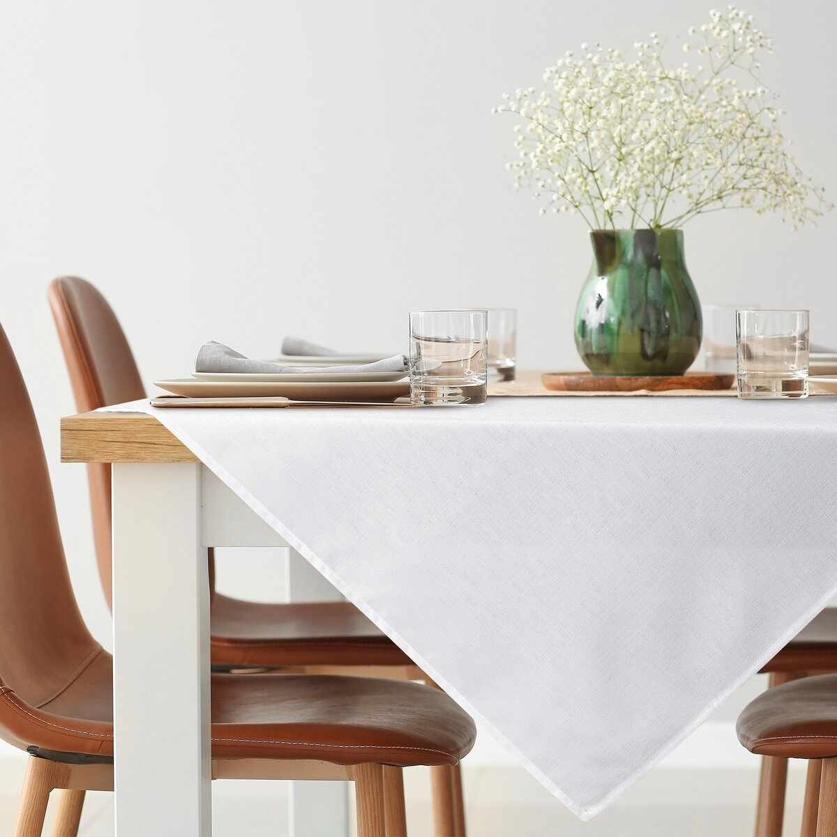 Weiße Tischdecke 85 x 85 cm – klassische Tischwäsche für Hotels & Gastronomie